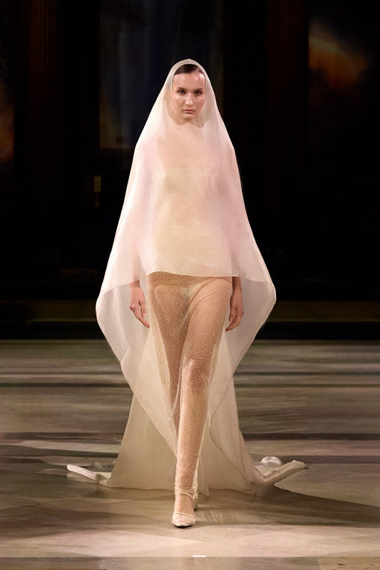 The Veil Cape Set - Montsand