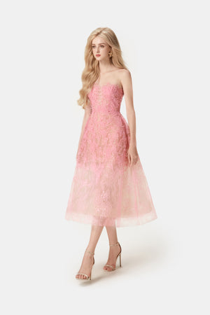 Váy ren đính cườm màu hồng