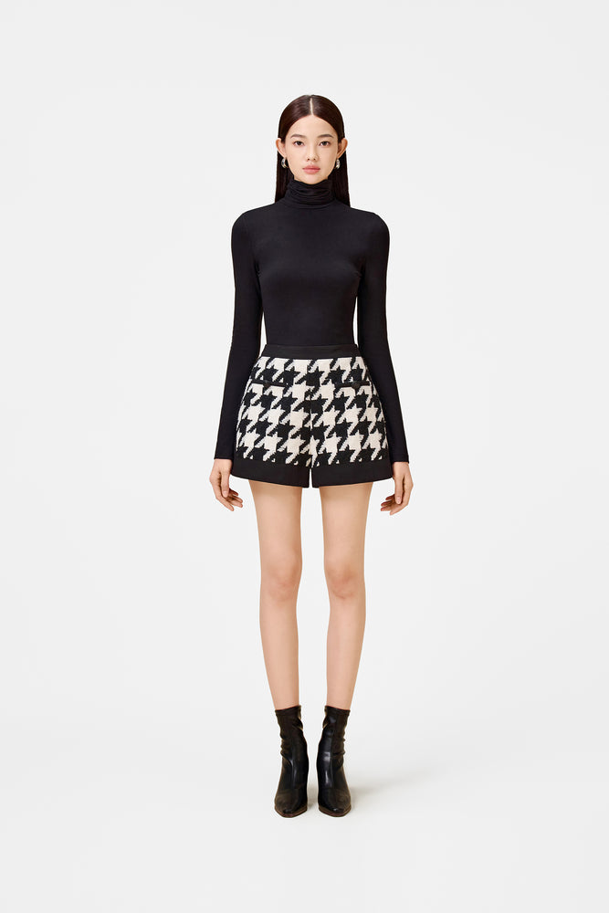 Quần short Houndstooth màu đen