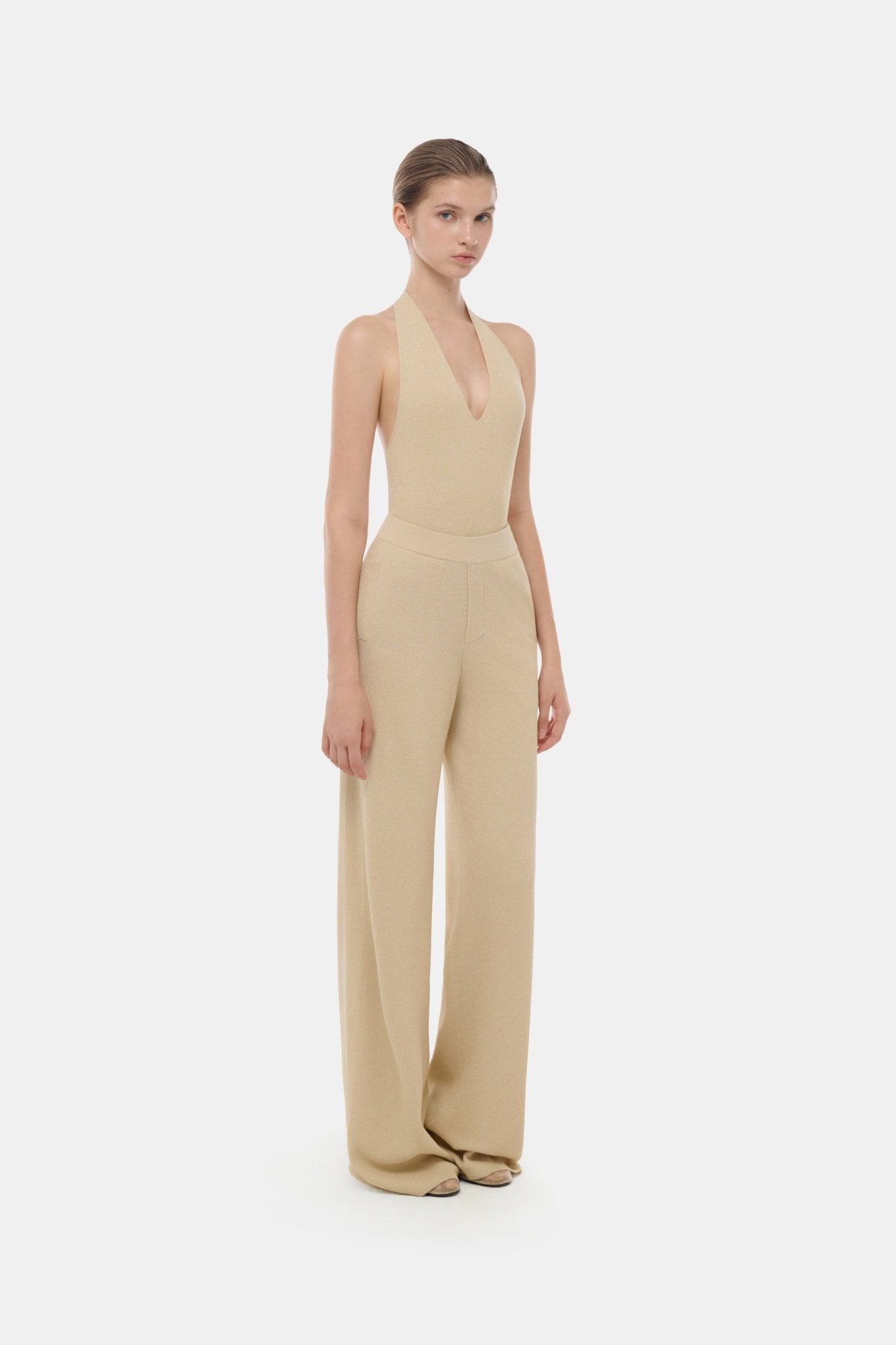 Beige Deep - V Halter Top - Montsand
