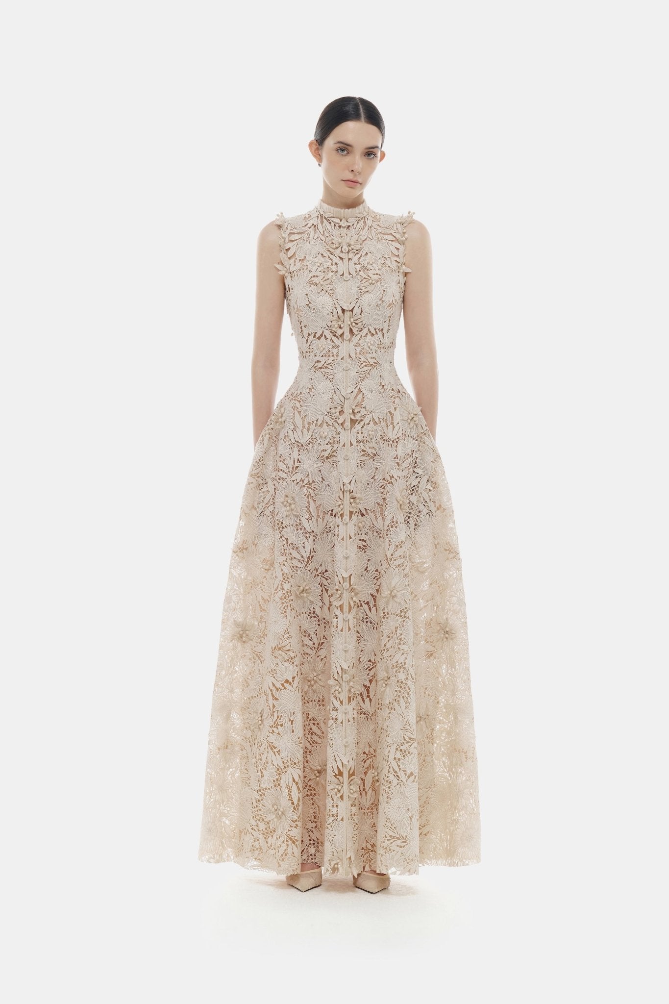 Beige Flower Beaded Maxi Dress L Beige Flower Beaded Maxi Dress L