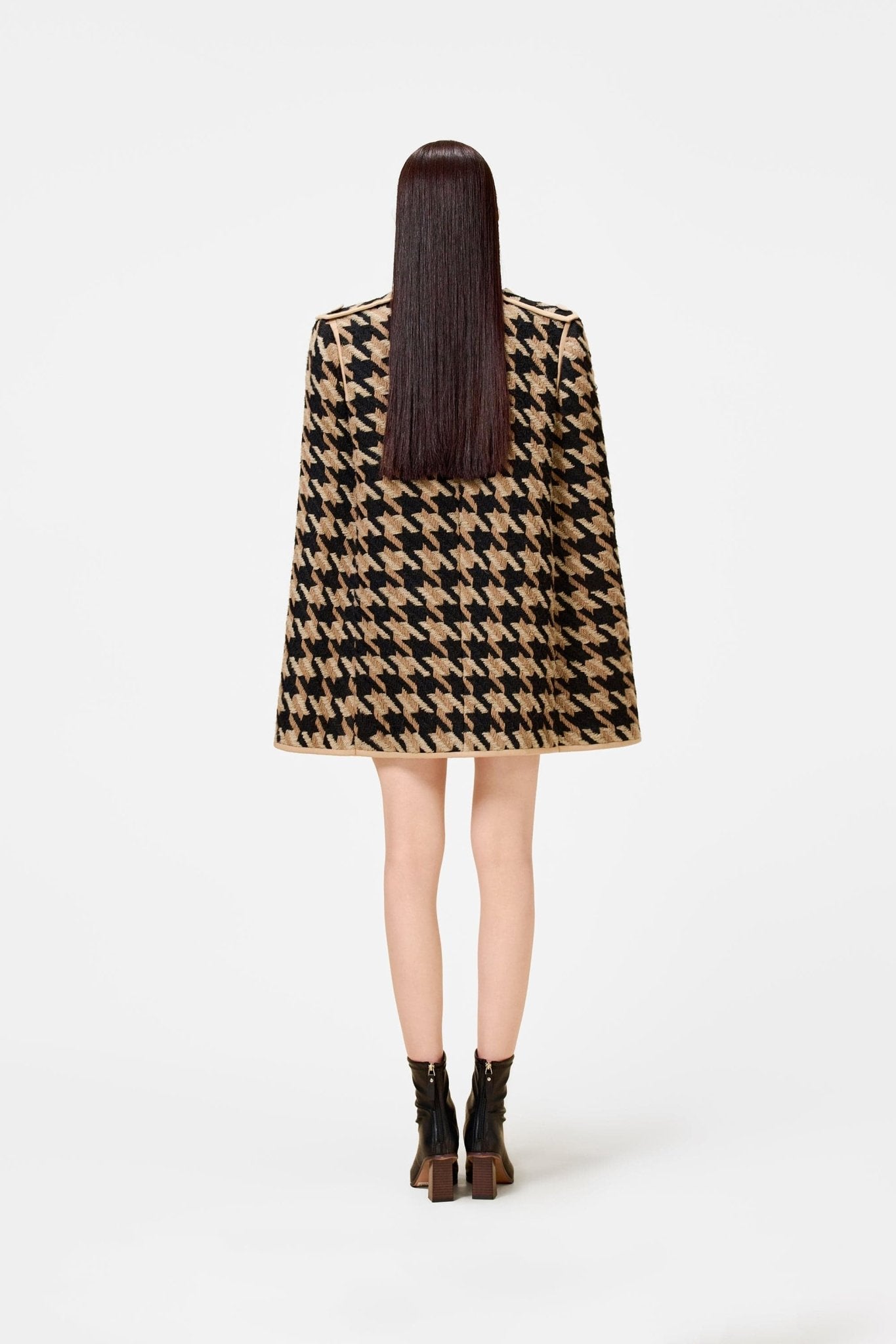 Black and Brown Houndstooth Cape - Montsand