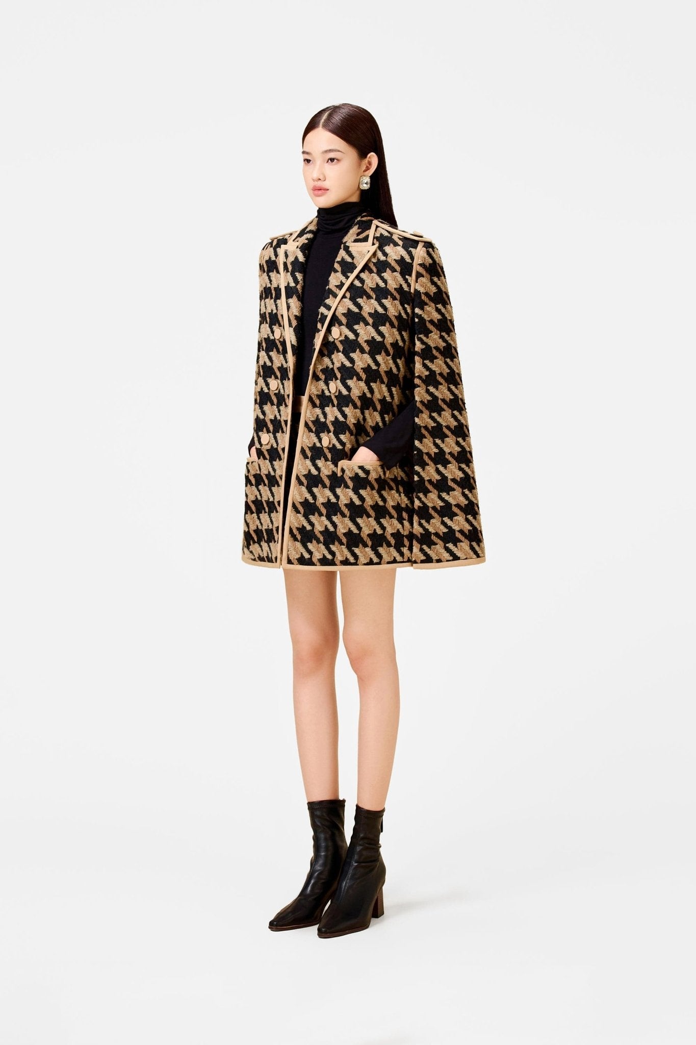 Black and Brown Houndstooth Cape - Montsand