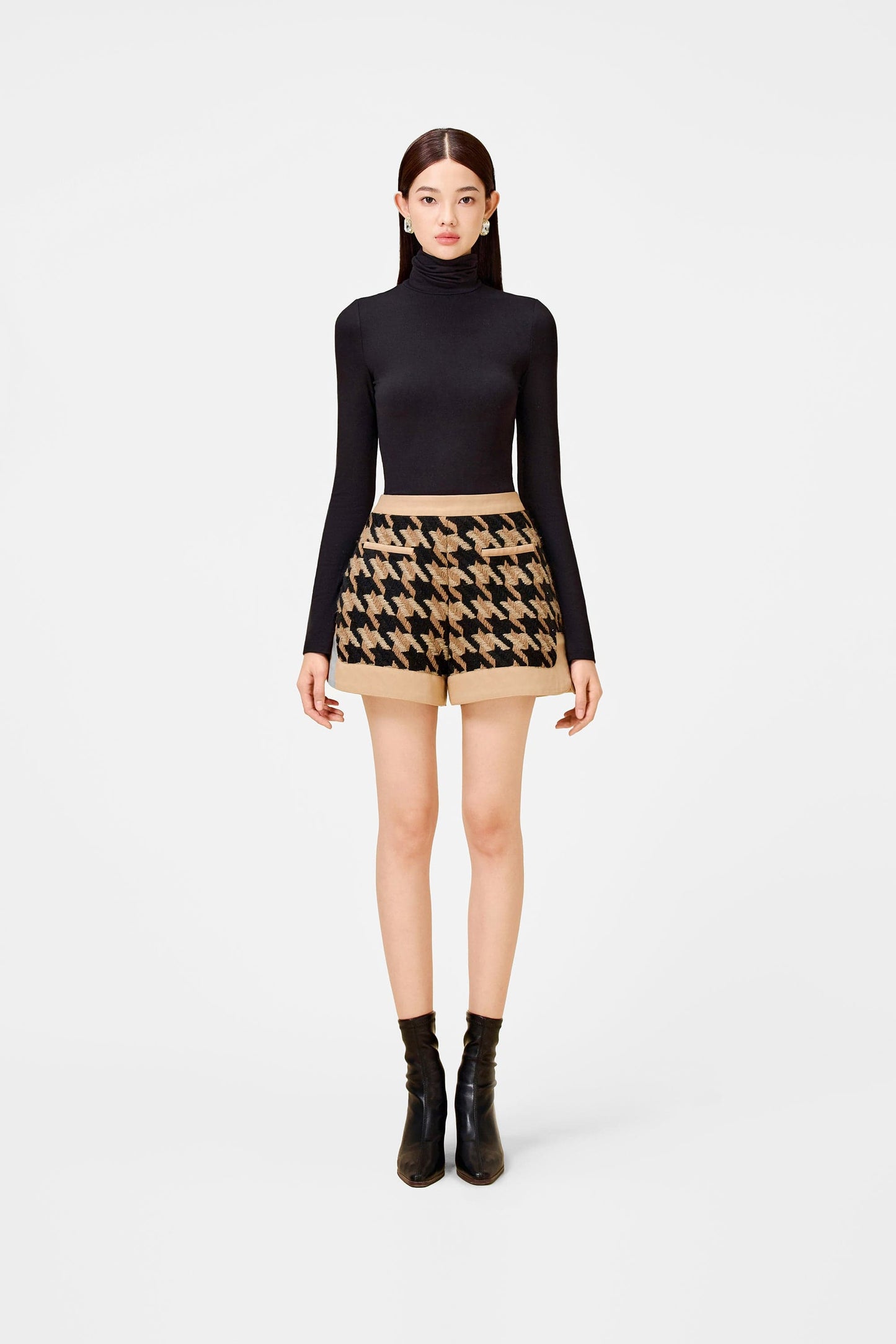 Black and Brown Houndstooth Shorts - Montsand