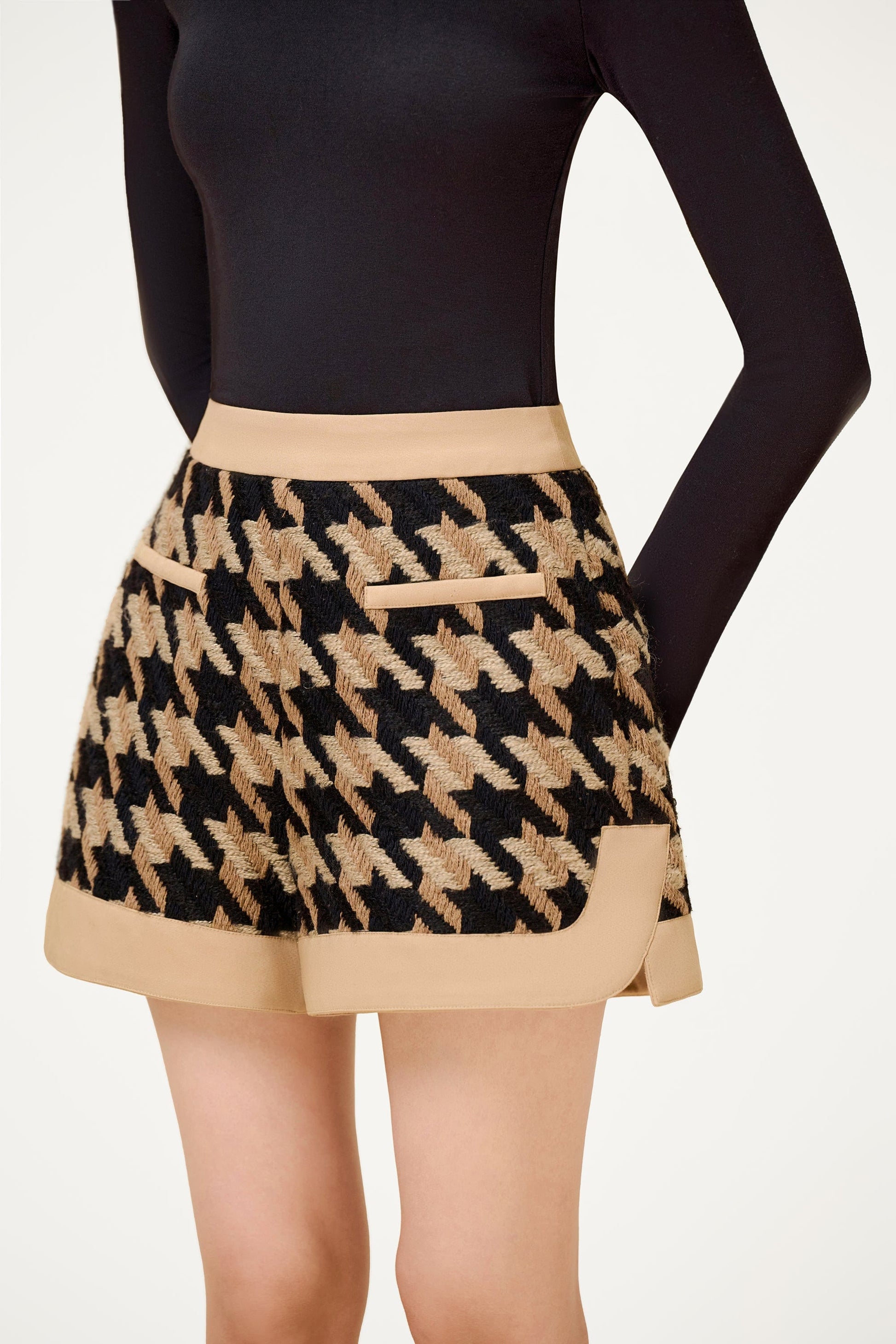 Black and Brown Houndstooth Shorts - Montsand