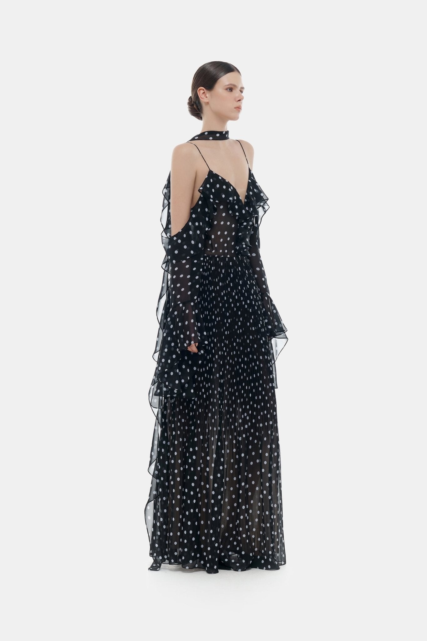Black Off-shoulder Flowing Dress XL Black Off-shoulder Flowing Dress XL