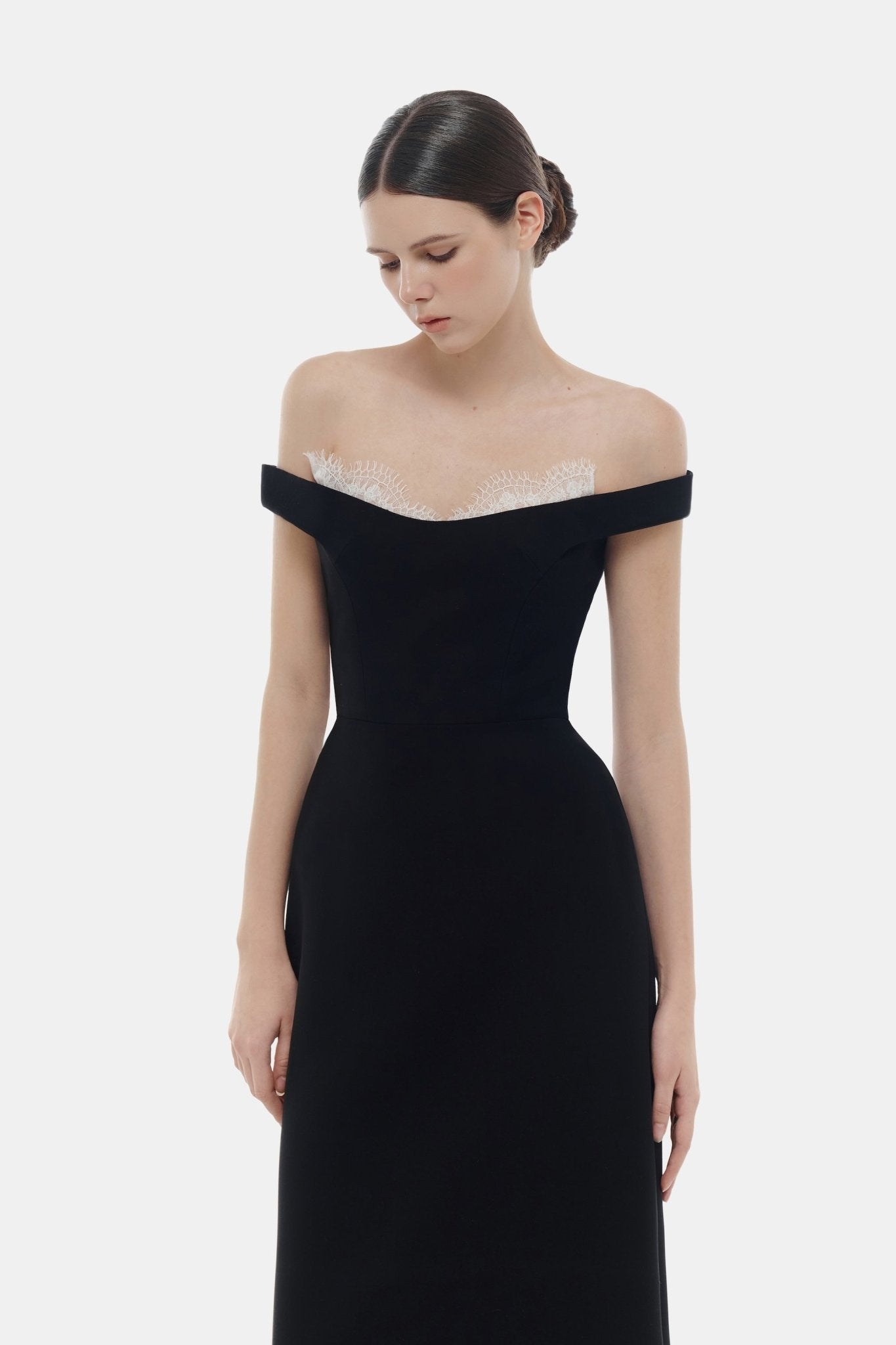 Black Off Shoulder Lace Detail Midi Dress XS Black Off Shoulder Lace Detail Midi Dress XS