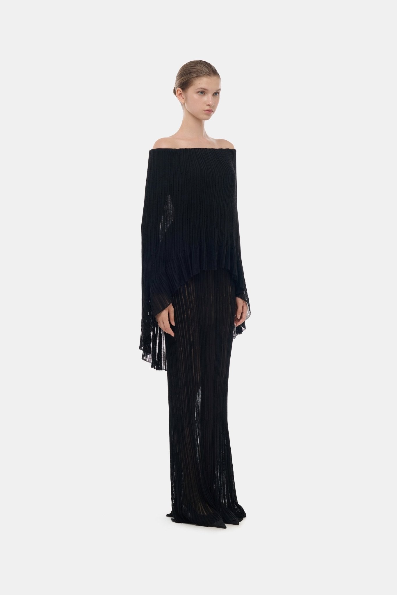 Black Off - Shoulder Pleated Maxi Dress - Montsand