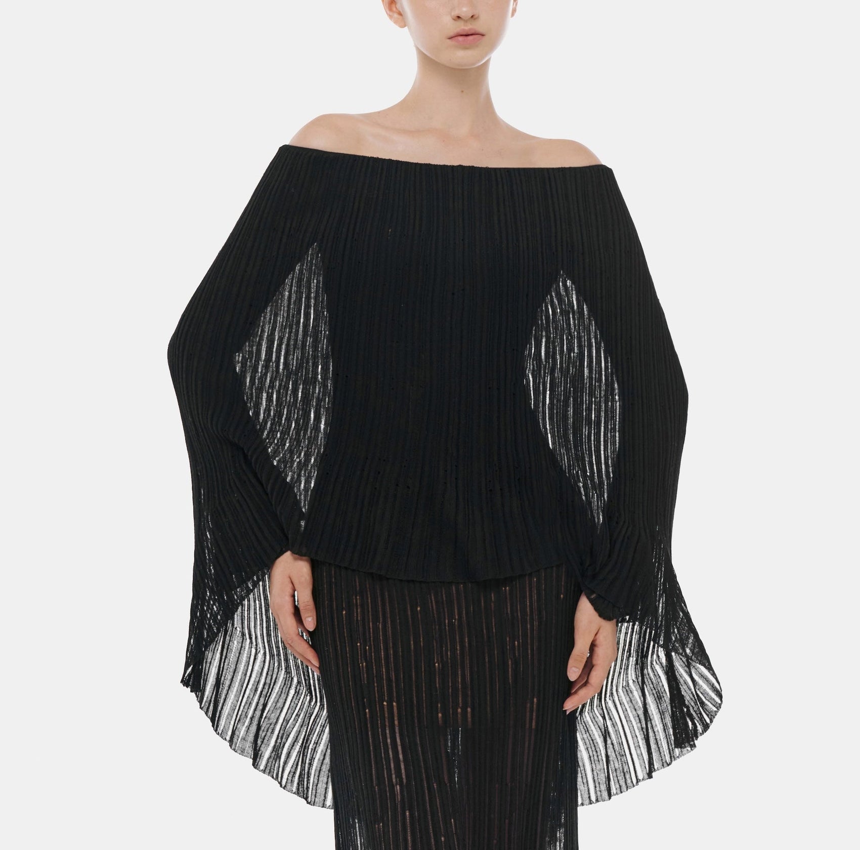 Black Off - Shoulder Pleated Maxi Dress - Montsand