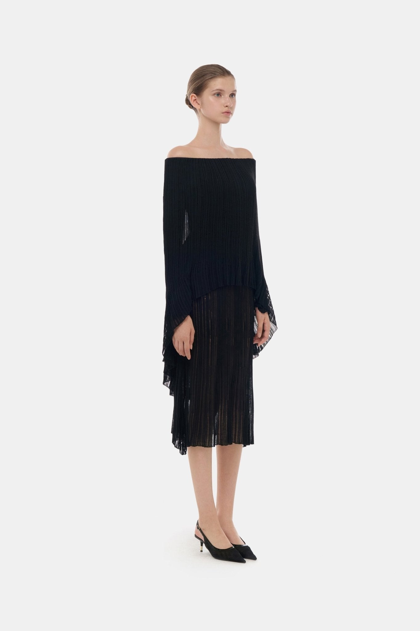 Black Off - Shoulder Pleated Midi Dress - Montsand