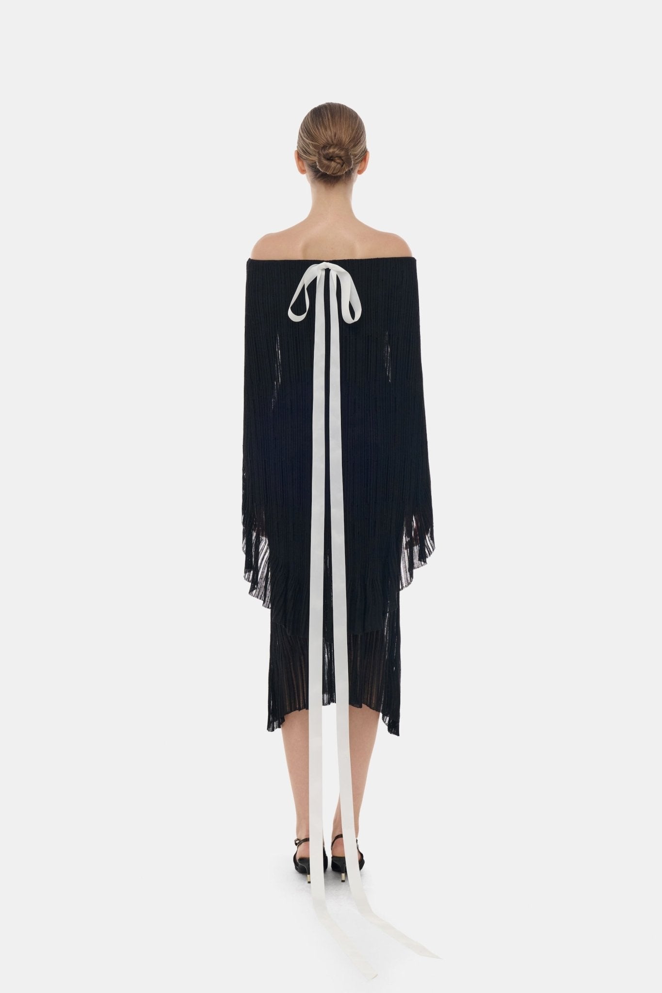 Black Off - Shoulder Pleated Midi Dress - Montsand