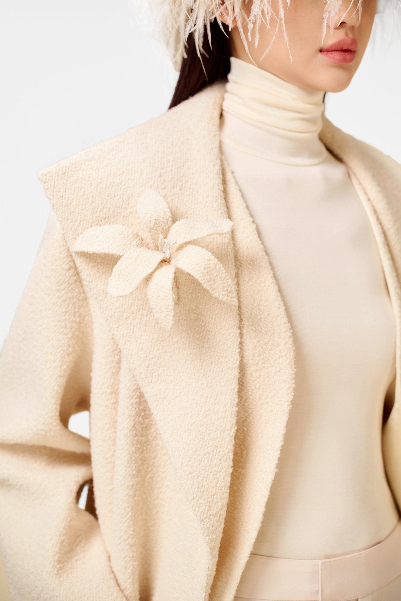 Cream Lily Brooch - Montsand