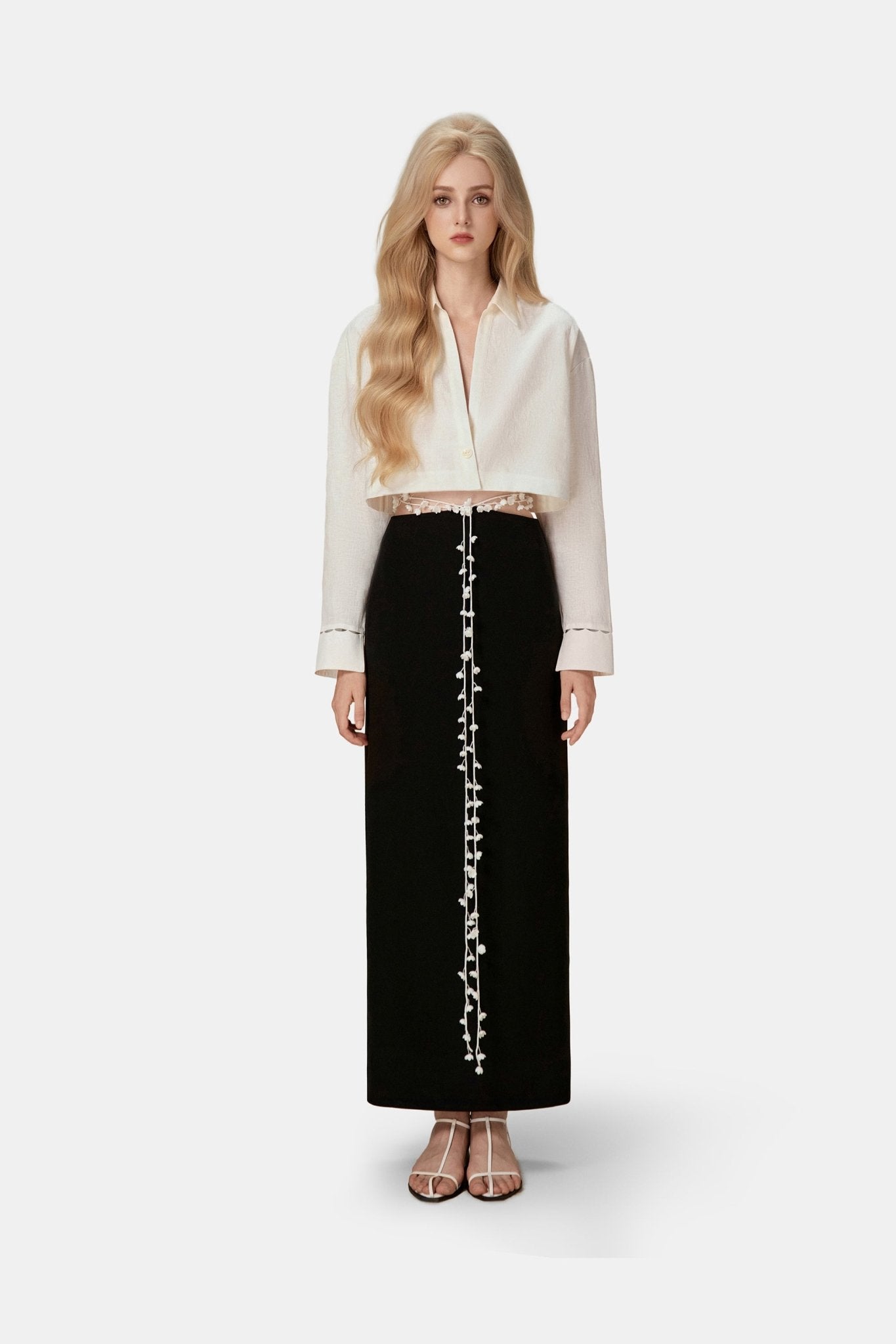 White Convallaria Black Skirt - Montsand